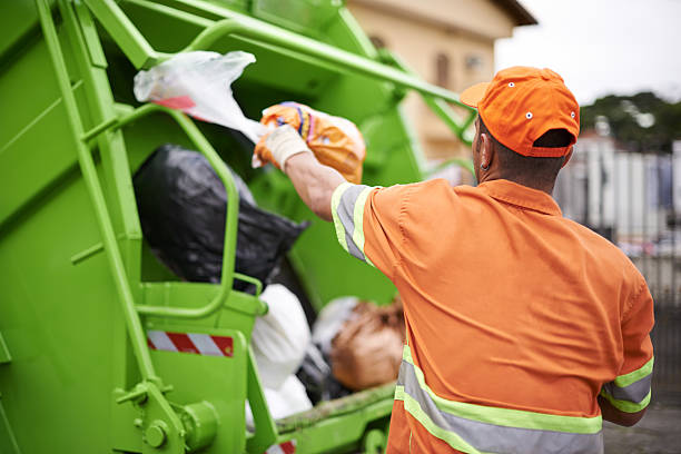 Best Yard Waste Removal  in Suamico, WI